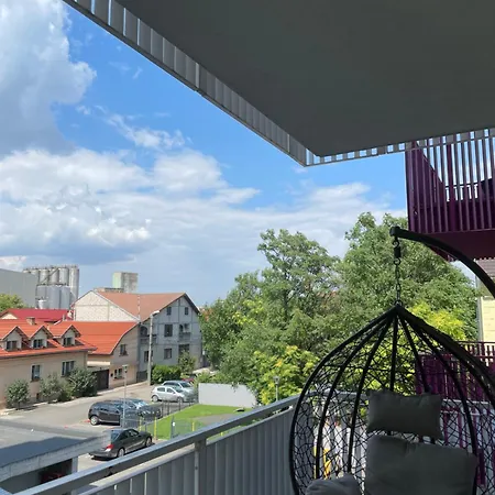 Complex - Self Check-in 24h *